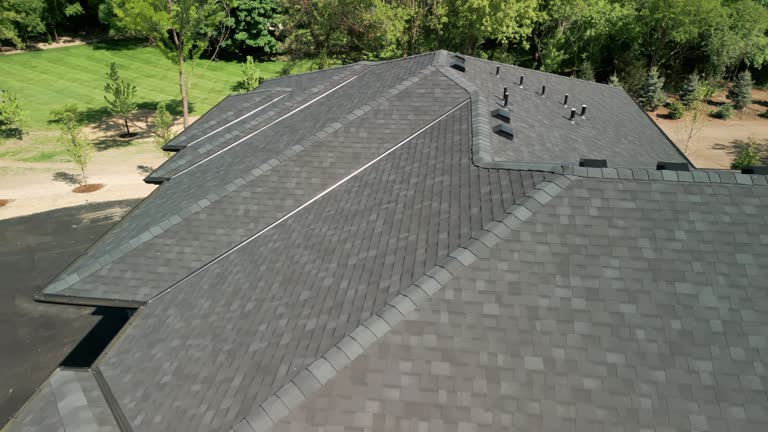 Fast & Reliable Emergency Roof Repairs in Shoreline, WA
